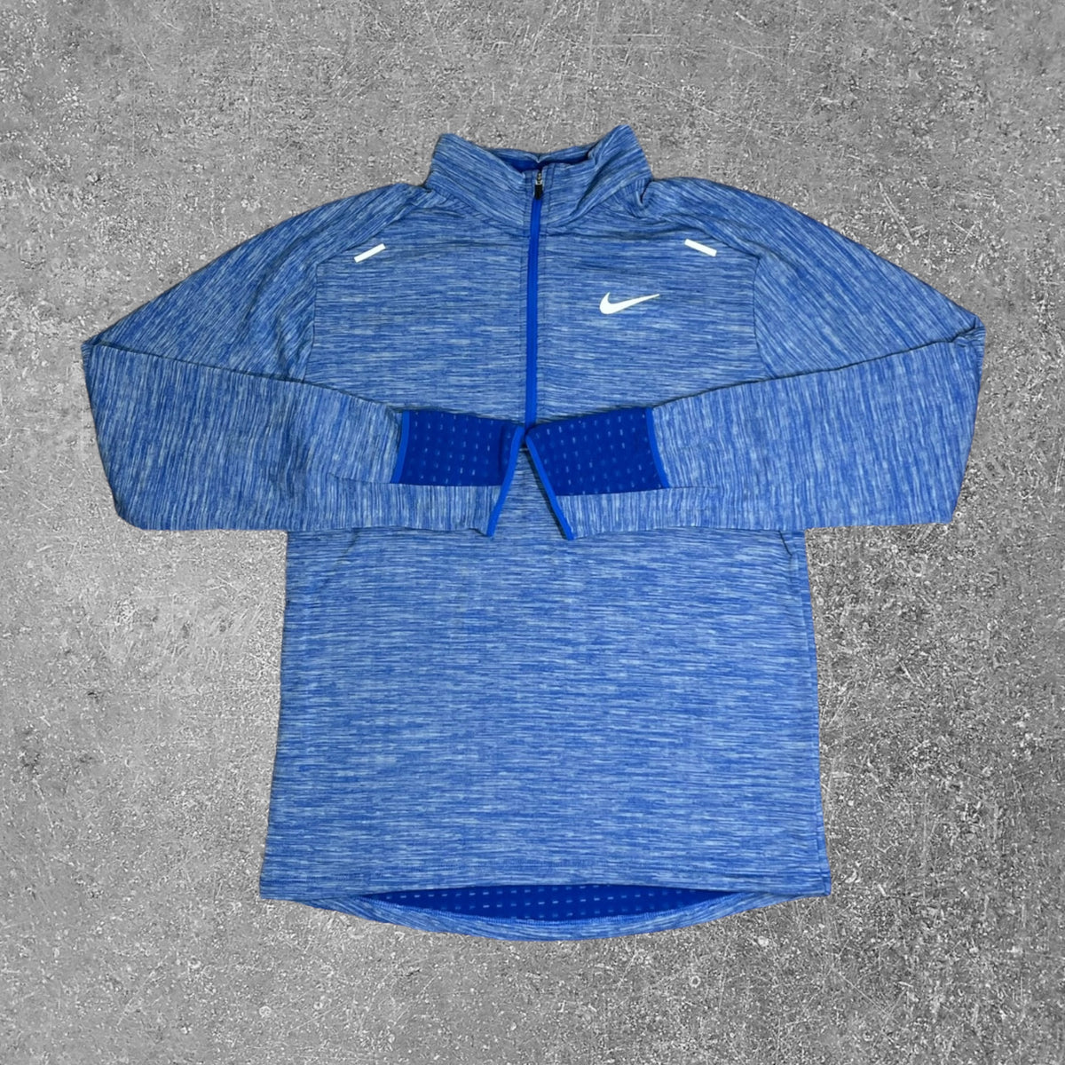 nike therma repel half zip