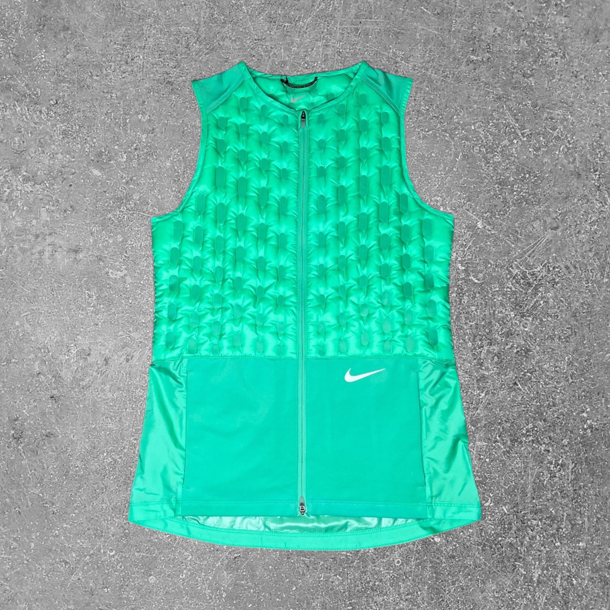 nike body warmer green