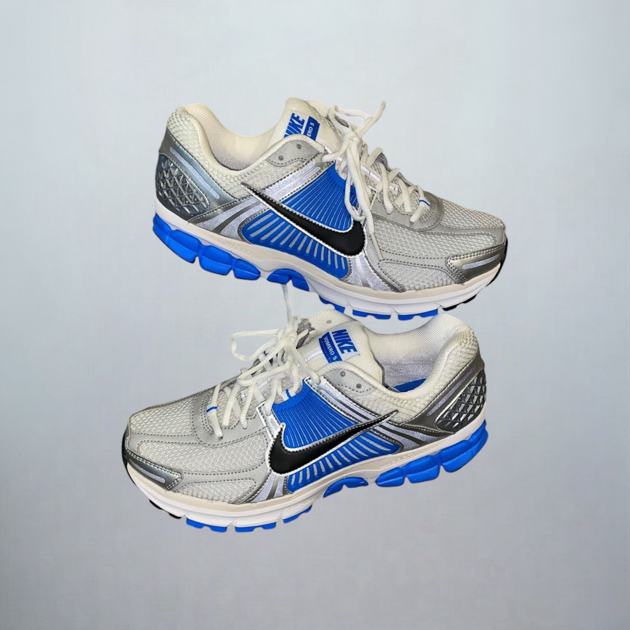NIKE ZOOM VOMERO PHOTO BLUE LUXURY – RGTECH23 - Main Image